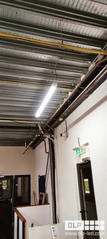 led-lijnverlichting-werkplaatsverlichting-fast-fluid-sassenheim (11)